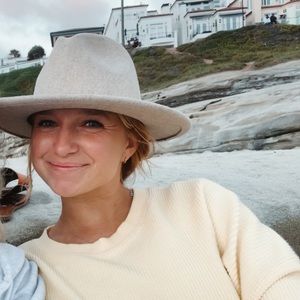 Meet your Posher, Madison